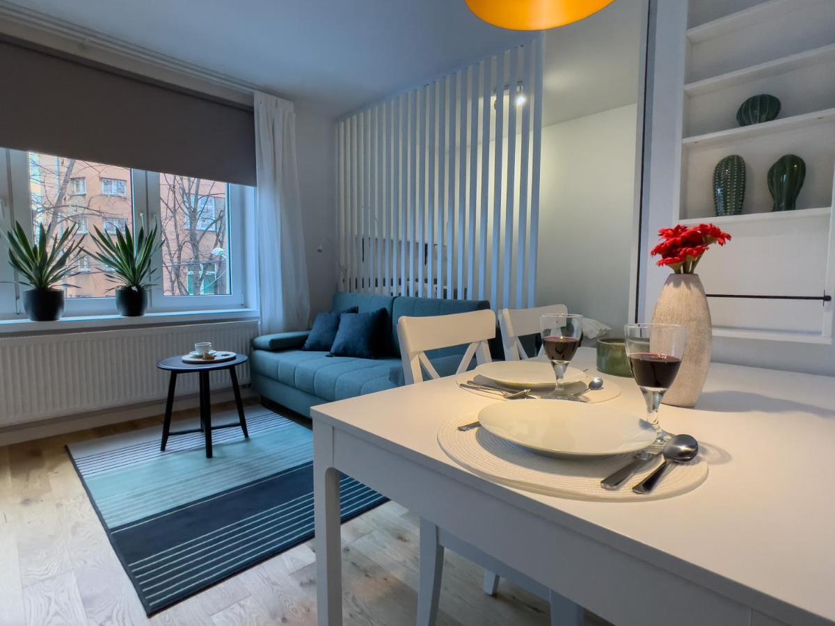 Urban Apartments Studio No 4A, Free Private Parking, Self Check-In Хожов Екстериор снимка